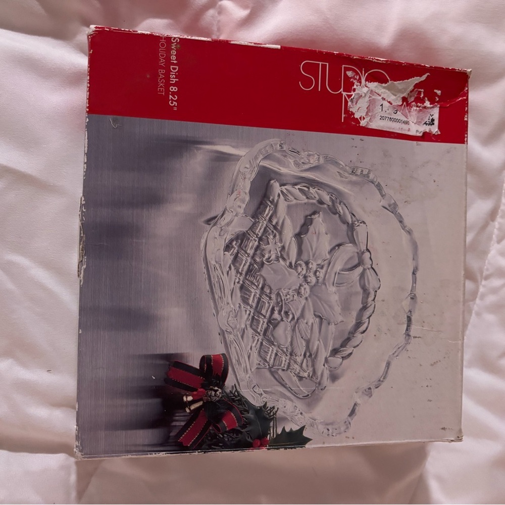Studio Nova Festive Glass Platter Holiday basket 8.25”